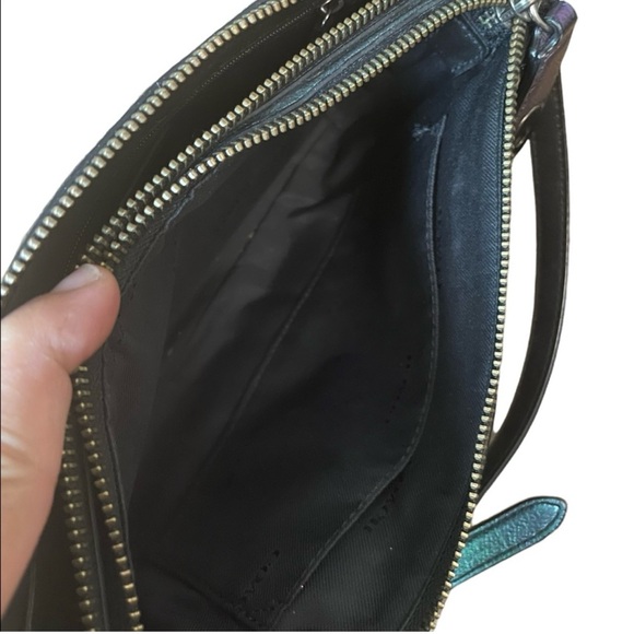 Rare Coach Holo Oil Slick Crossbody - Picture 12 of 12